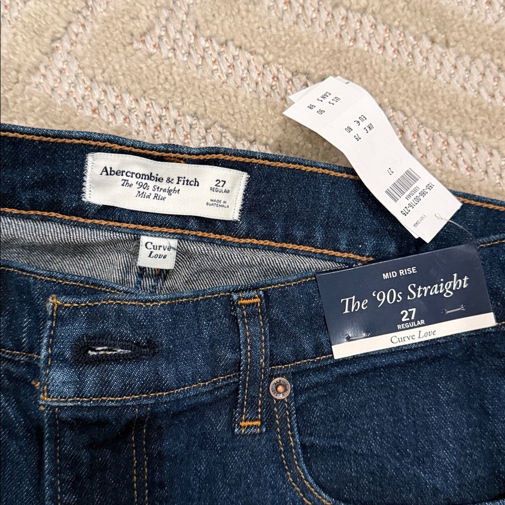 Abercrombie & Fitch , The 90’s Straight mid rise jean curve love - Picture 4 of 8